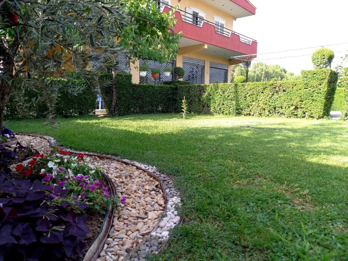 Manthoguesthouse Gjirokastër Exteriér fotografie